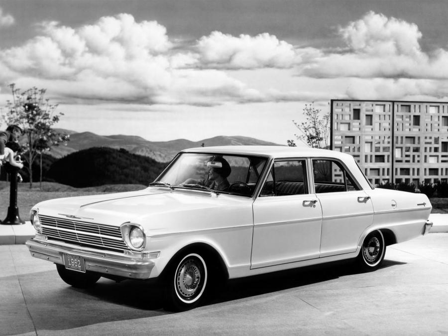  Chevrolet Chevy II 300 4-Door Sedan 1962 года  (фото 1 из 1)